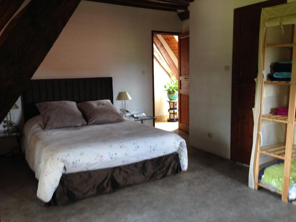 La Baronnie Bed & Breakfast Vieux-Pont Стая снимка